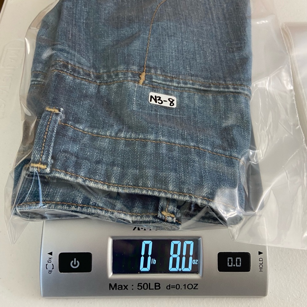 EUC Vintage Old Navy women’s medium wash pleated blue denim short shorts size 2 - Picture 7 of 7